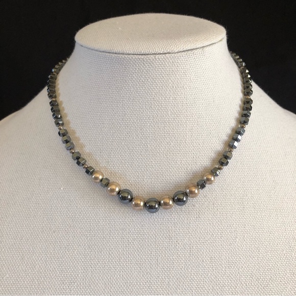 16.5” Hematite and Metallic Silver Tone Bead Necklace - Picture 12 of 15